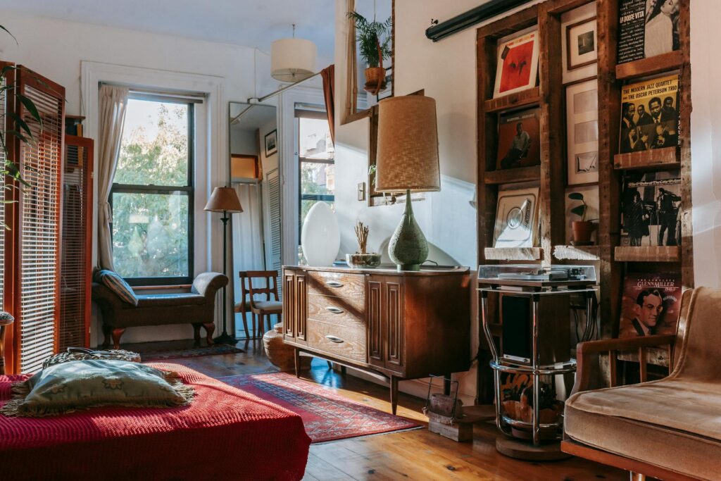 How to Revamp Your Space with Vintage Home Decor for a Classic, Cozy Feel