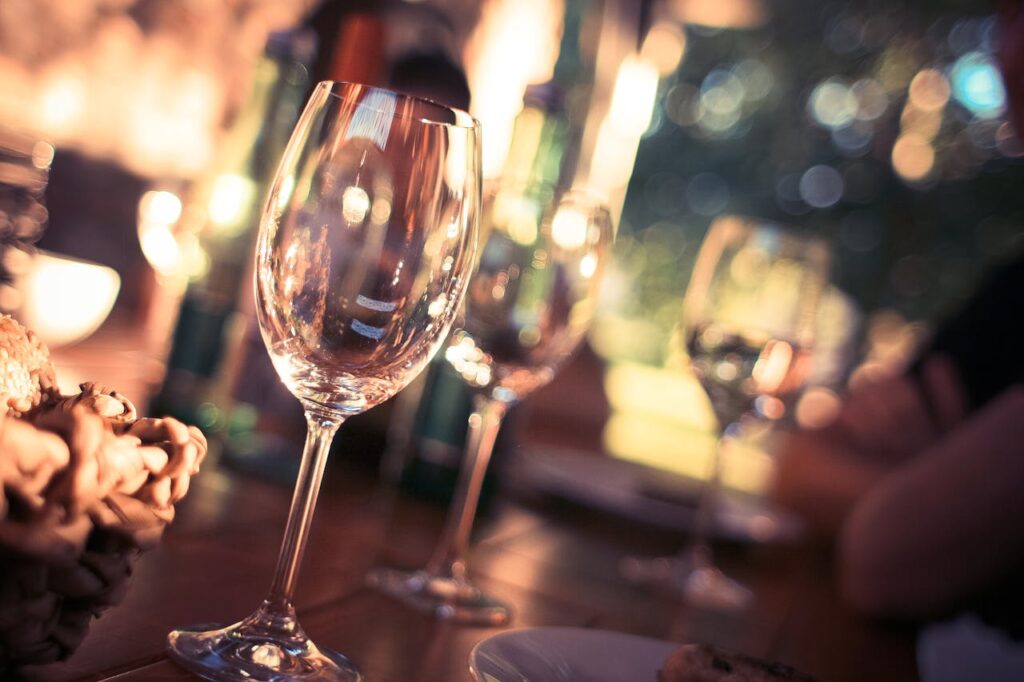 Valentine’s Day 2025: The Ultimate Guide to Hosting a Luxurious Dinner Party