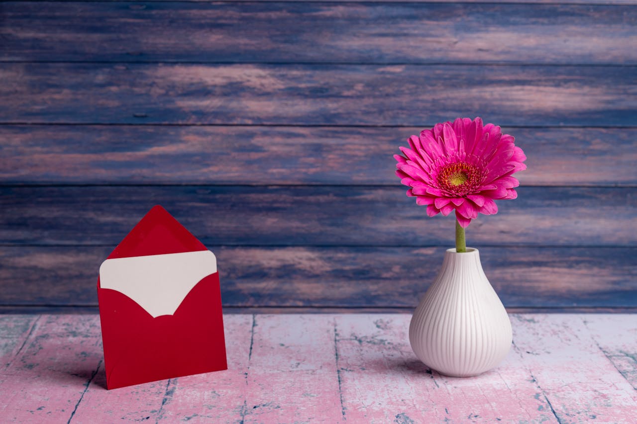 Valentine’s Day greeting card with a flower vase filled with beautiful flowers, perfect for adding a thoughtful touch to your hospitality service.